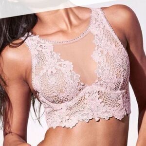Victoria's Secret Dream Angels Floral Lace High-Neck Underwire Bra Bralette Pink